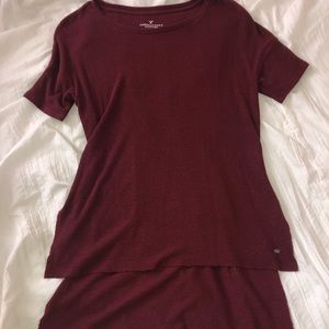 American Eagle M short sleeve, maroon